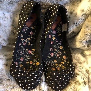Rocket Dog Black and White Polka Dot Flats